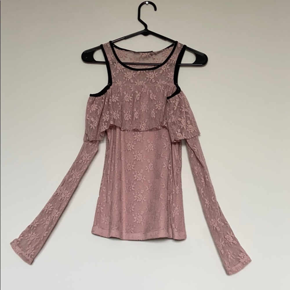 BKE Boutique pink Lace off the shoulder top